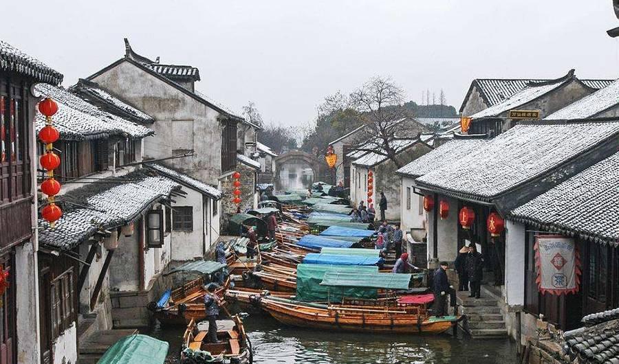 逃离沙漠建筑